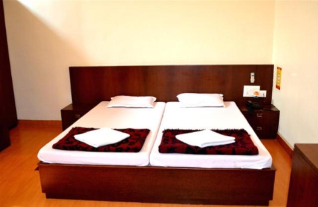 Hotel Kusum Bhilai Værelse billede