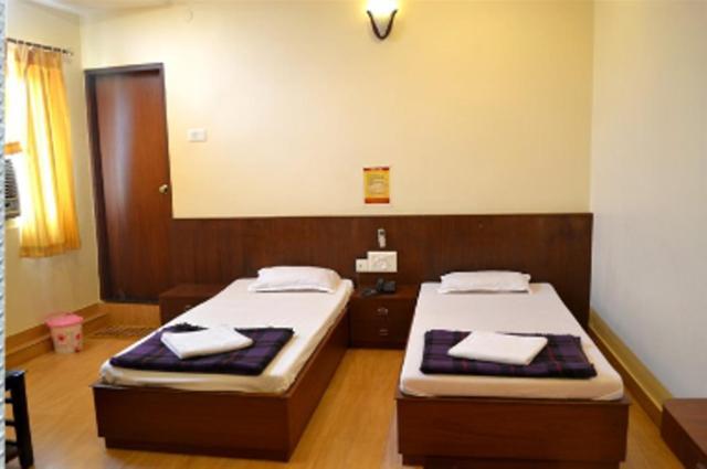 Hotel Kusum Bhilai Værelse billede